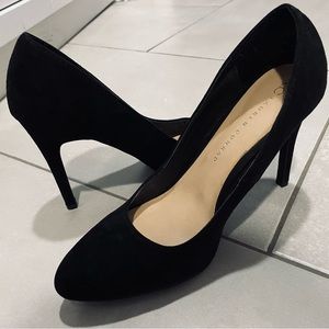 LC Lauren Conrad Black Suede Heels 8.5